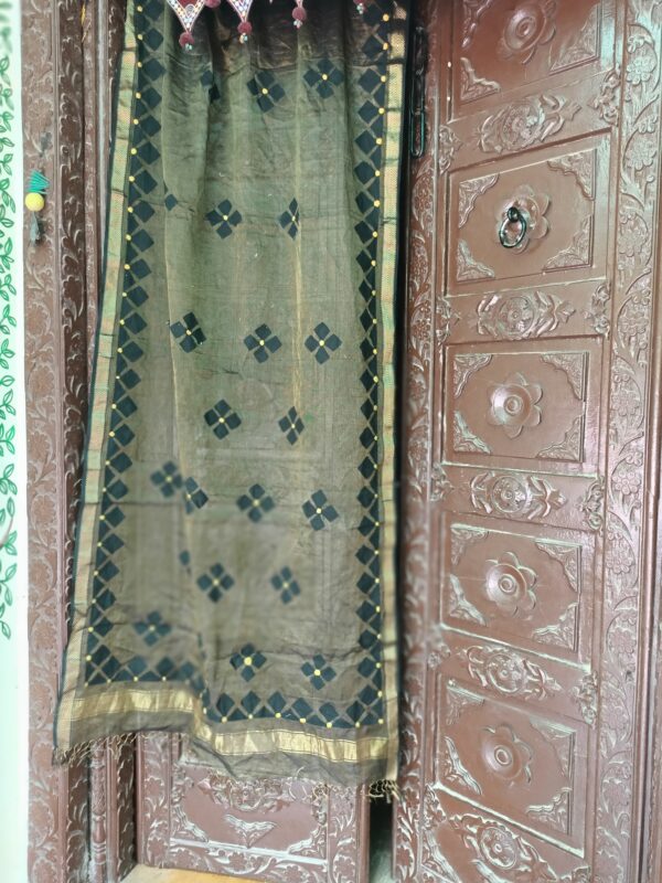 Flower Dupatta - Image 3